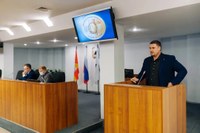 Молодым везде у нас дорога.