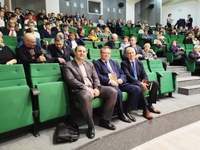 «От племени к империи»