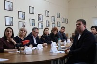 В городе увеличилось количество ДТП с участием электросамокатов. Это стало одной из ключевых тем круглого стола в библиотеке Крашенинникова. Общественники собрались, чтобы обсудить проблему и меры профилактики. 👆