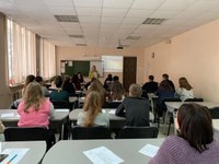 «Здравствуйте, царь, очень приятно! Царь, очень приятно, царь! Здравствуйте, царь!»